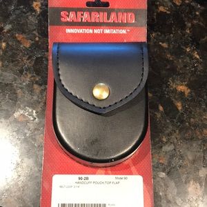 Safariland handcuff pouch